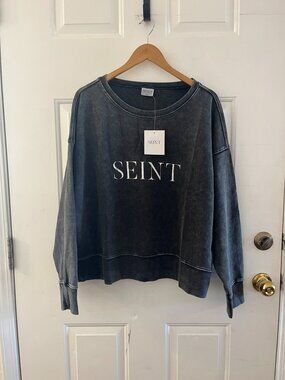 Seint Woman's Plus-Size Gray Over-Sized Sweat Shirt Sz 2XL